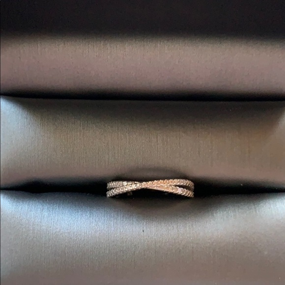 Everly Jewelry - Everly Ring Athena size 6 Brand new, never worn